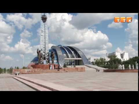 Памятник металлургам: символ уважения и благодарности 🏭