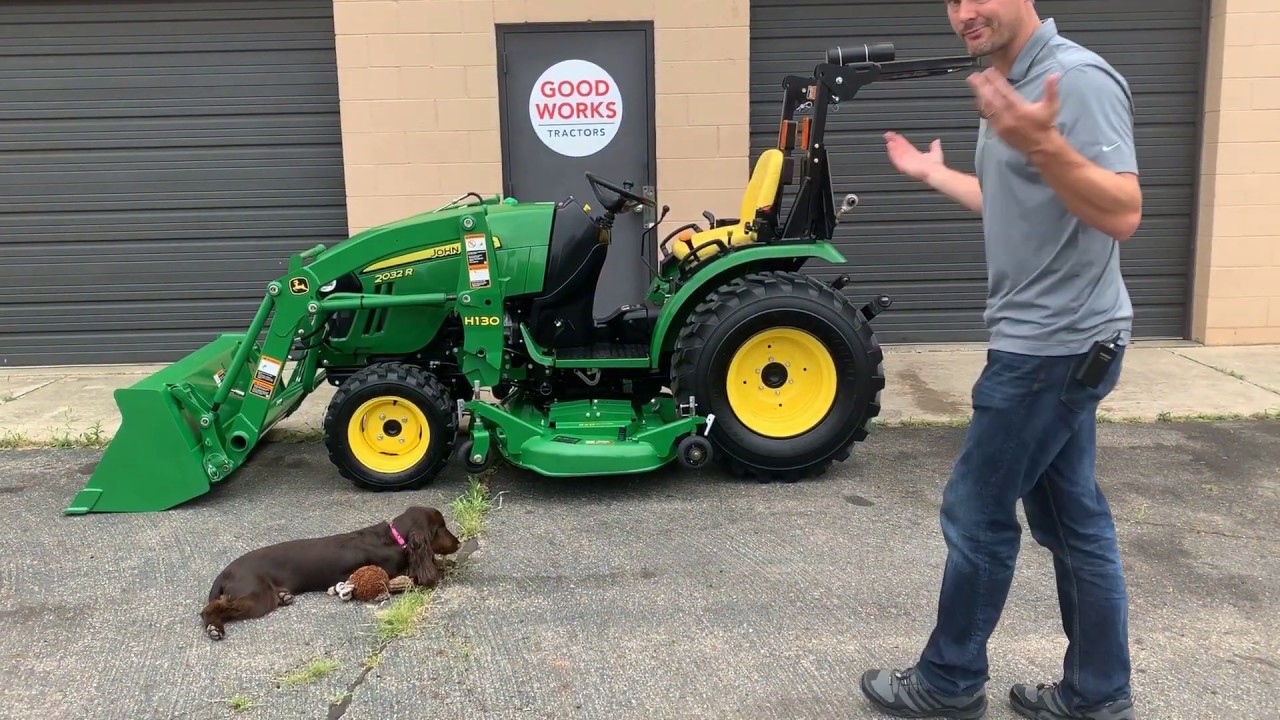 2016 John Deere 2032R Tractor with Loader & Snowblower