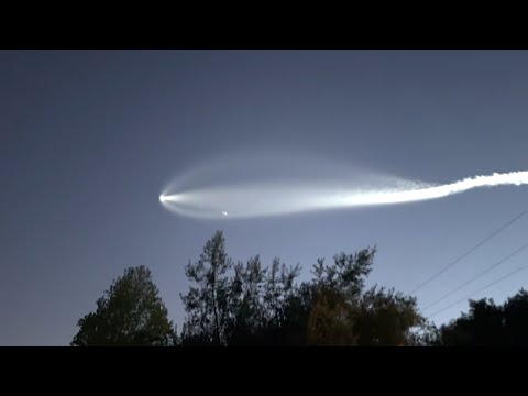 SpaceX successfully launches Falcon 9 rocket carrying Starlink satellites to low-Earth orbit