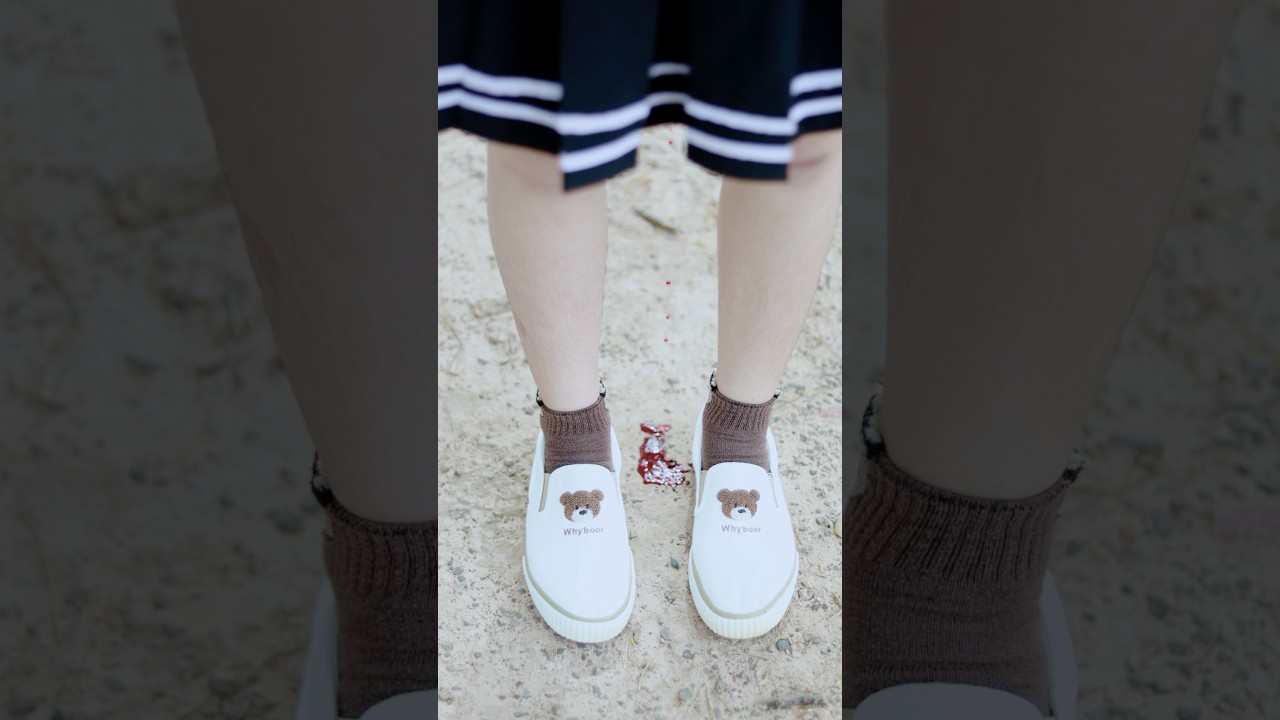 High School Girl's Unexpected Period Turns Humorous Moment into a Lesson 😢