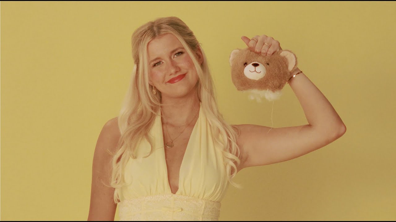 Elizabeth Nichols - Oh The Things Men Do 🎶