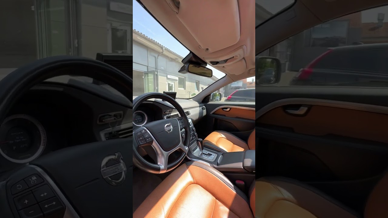 Volvo XC70 D5 AWD Inscription Review 🚗