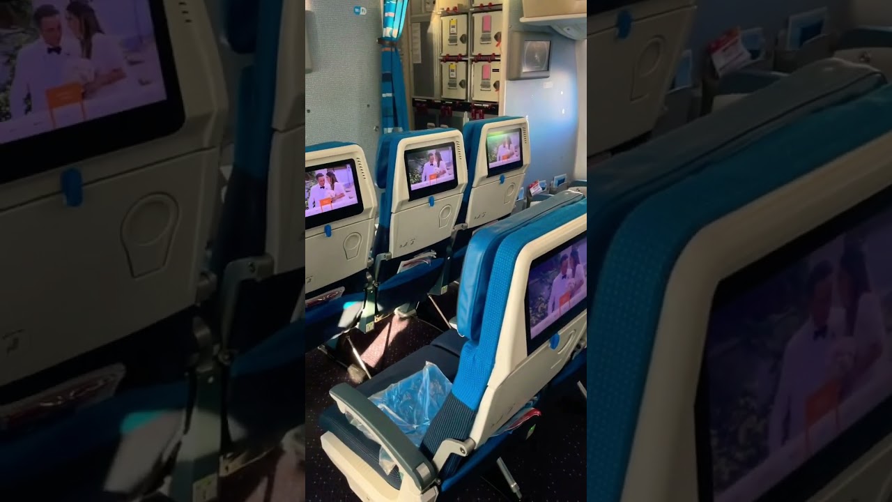 KLM 787 Economy Comfort Seats – Are They Ideal for Long-Haul Flights? ✈️