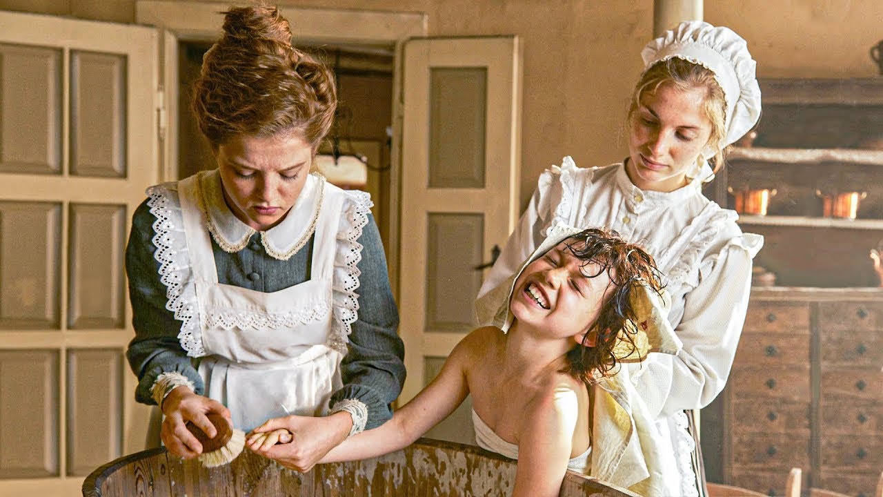 Gaon Ki Ladki FAS Gayi Shehar Mein | Movie Explained