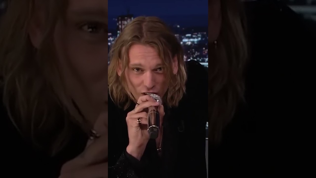 Jamie Campbell Bower's Hilarious Vecna Voice Sings Lizzo’s #AboutDamnTime 🎤