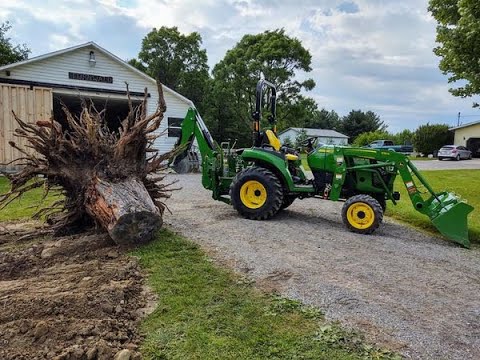 John Deere 2032R & 2038R with 270B Backhoe & Thumb