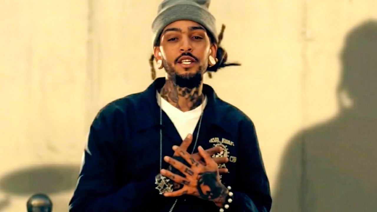 Gym Class Heroes ft. Adam Levine – Stereo Hearts [Official Music Video] 🎶