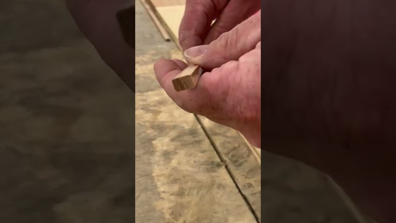 Hardwood Installation Tips: Starting in the Middle 🪵