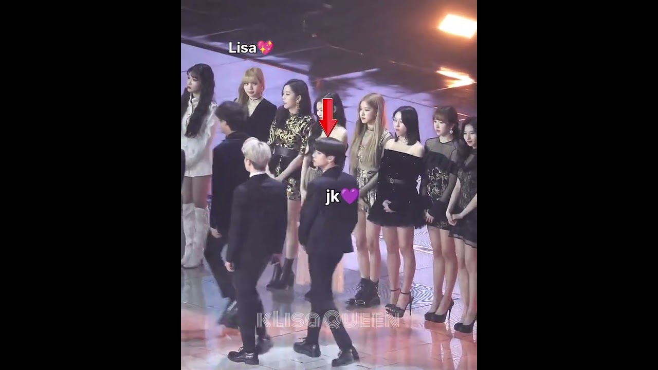 Lisa's Perfect Eye Contact with Jungkook 😍
