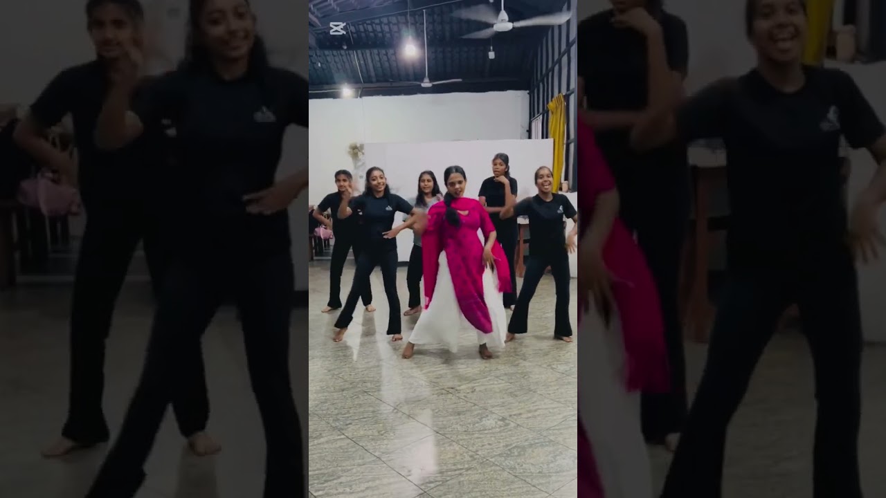 Awa Awa Dance Cover by Praneersha 🎶