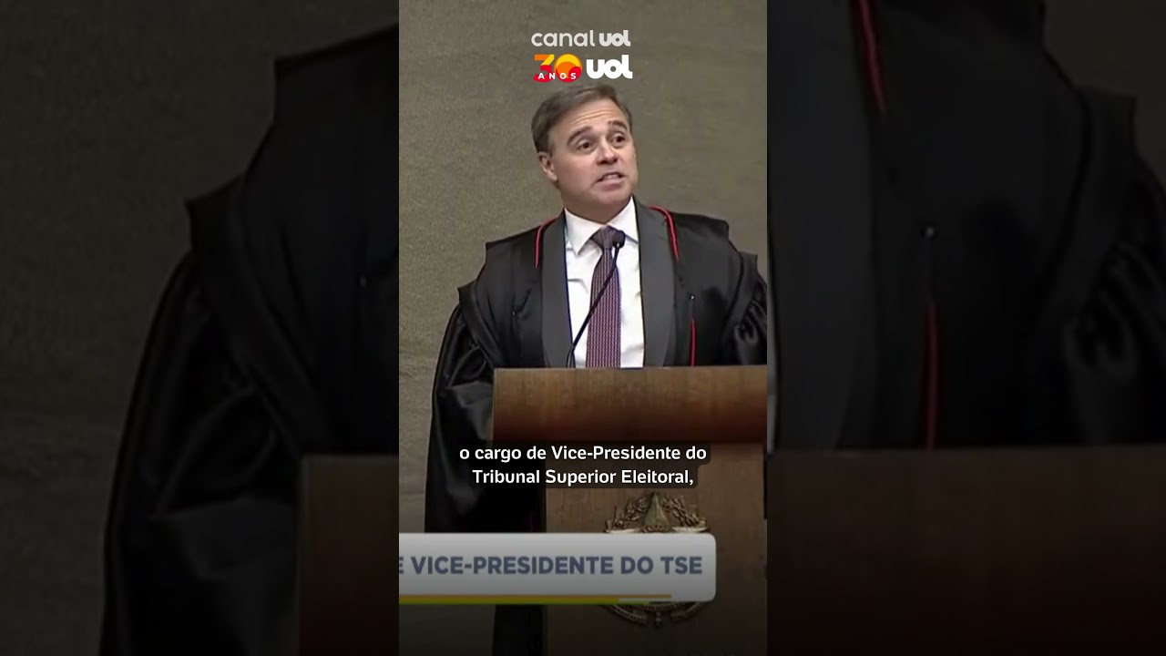 Nunes Marques e André Mendonça tomam posse como presidente e vice do TSE