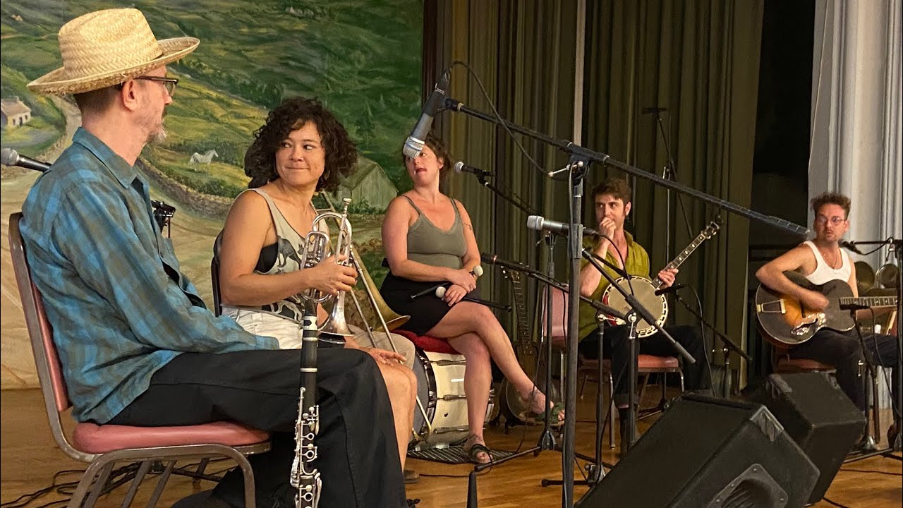 Tuba Skinny & Shaye Cohn Perform in Philly '22 🎶