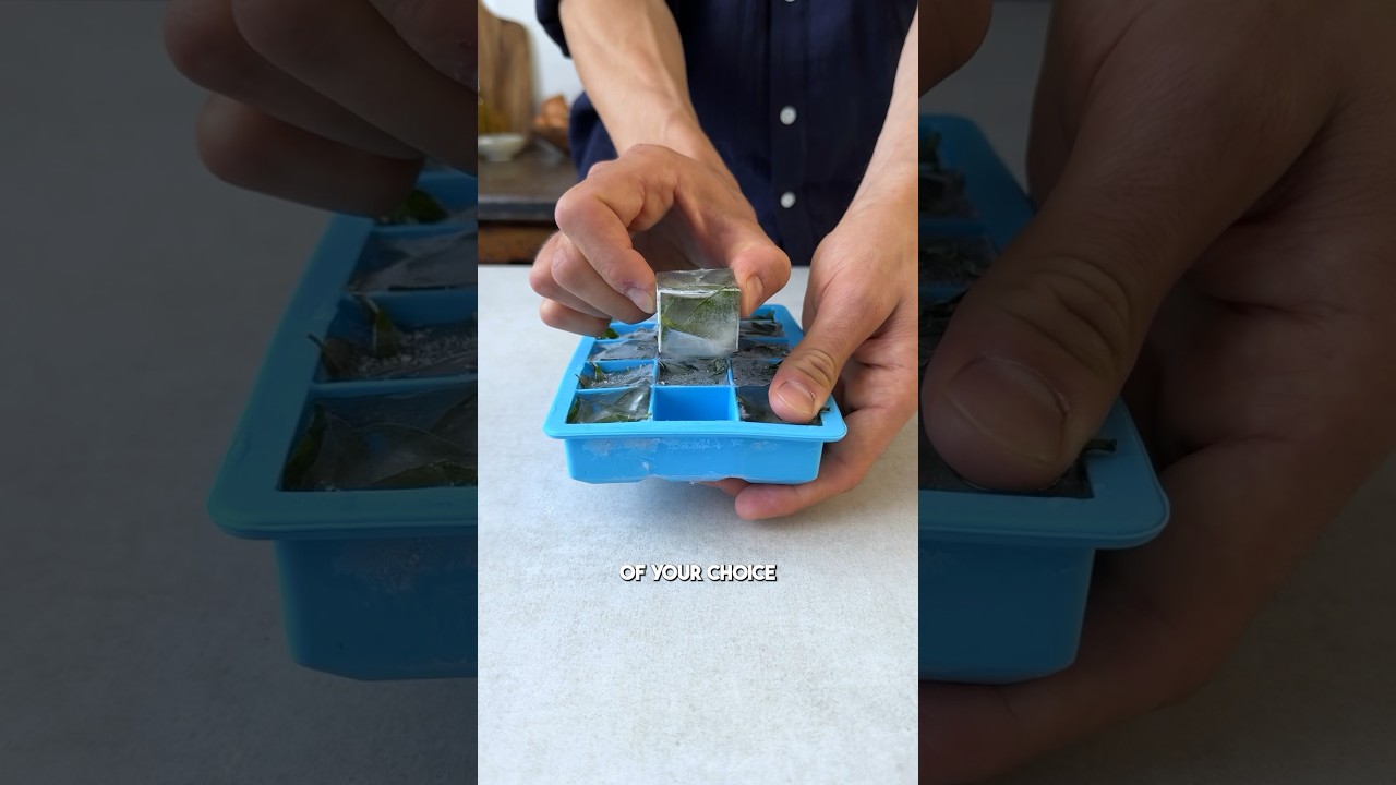 The Smartest Way to Store Curry Leaves?! 🧊🌿 #shorts