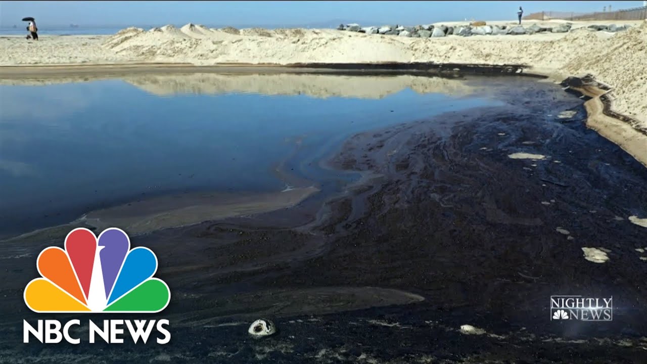 Authorities Fight Major Oil Spill in California 🛢️