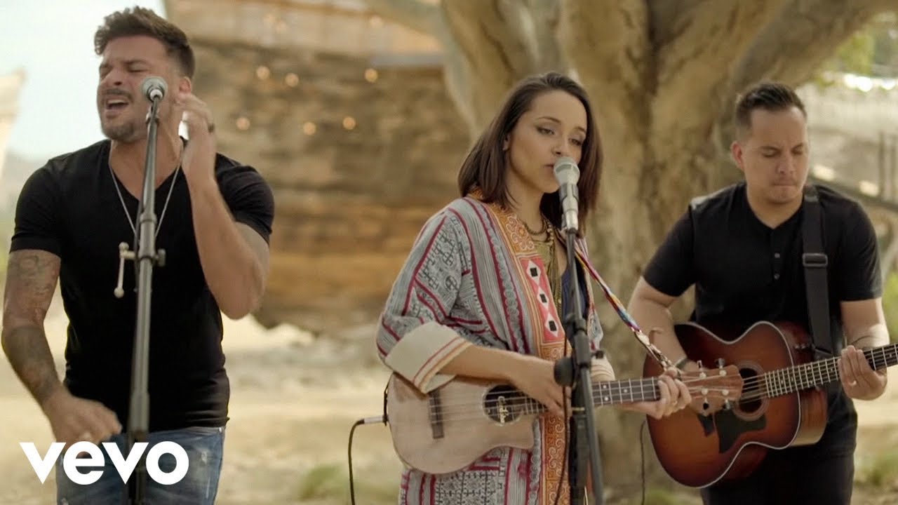 Matisse - Duele Amarte Así (Acústico) ft. Pedro Capó 🎶