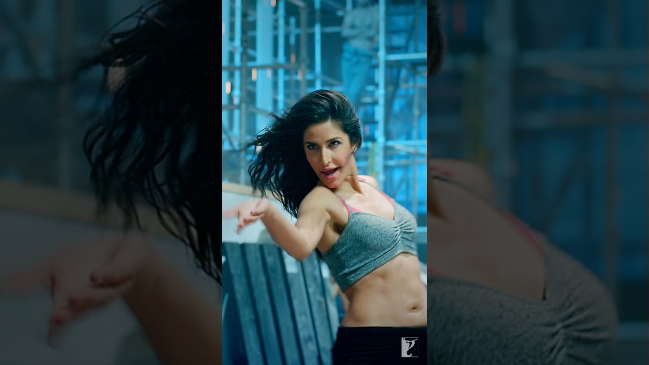 Katrina's Dance in Dhoom 3 | Kamli 🎶
