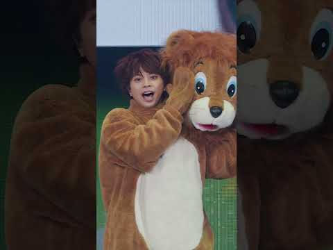 佐藤勝利のソロ曲「雨に唄えば」🦖 ドーム公演とアリーナ公演で披露しています!