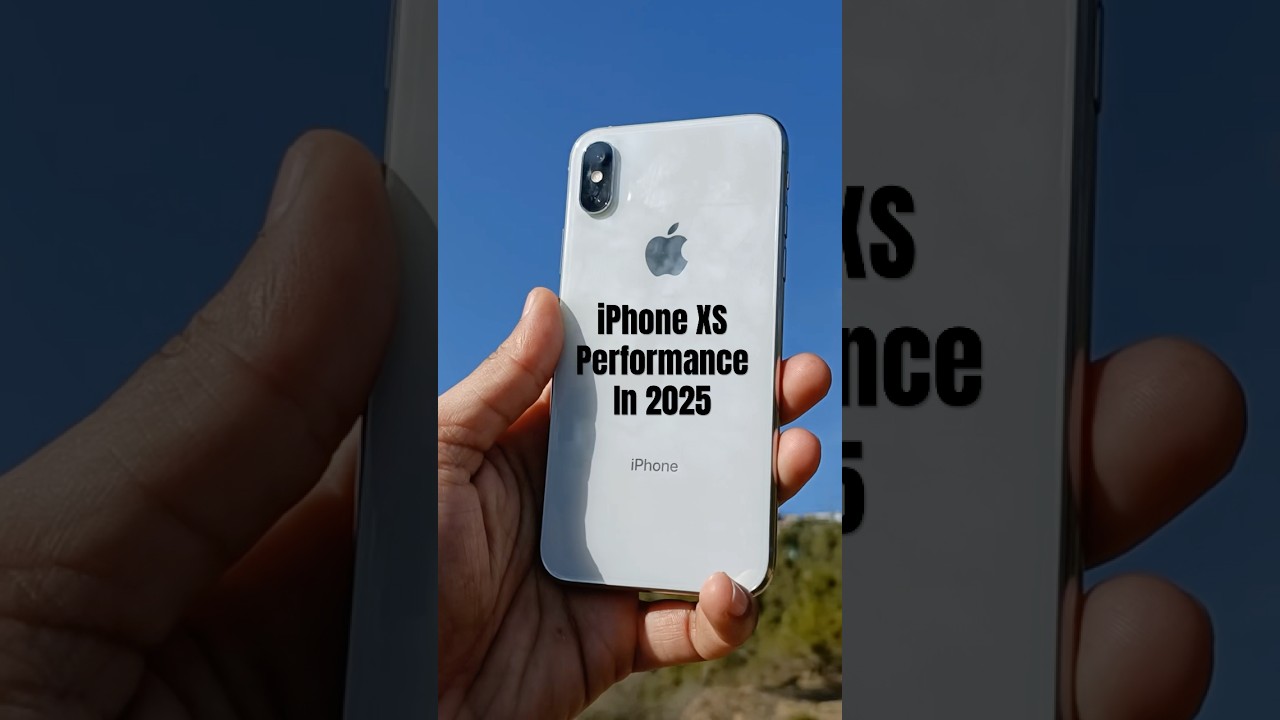 iPhone XS in 2025? Performance & Updates 📱