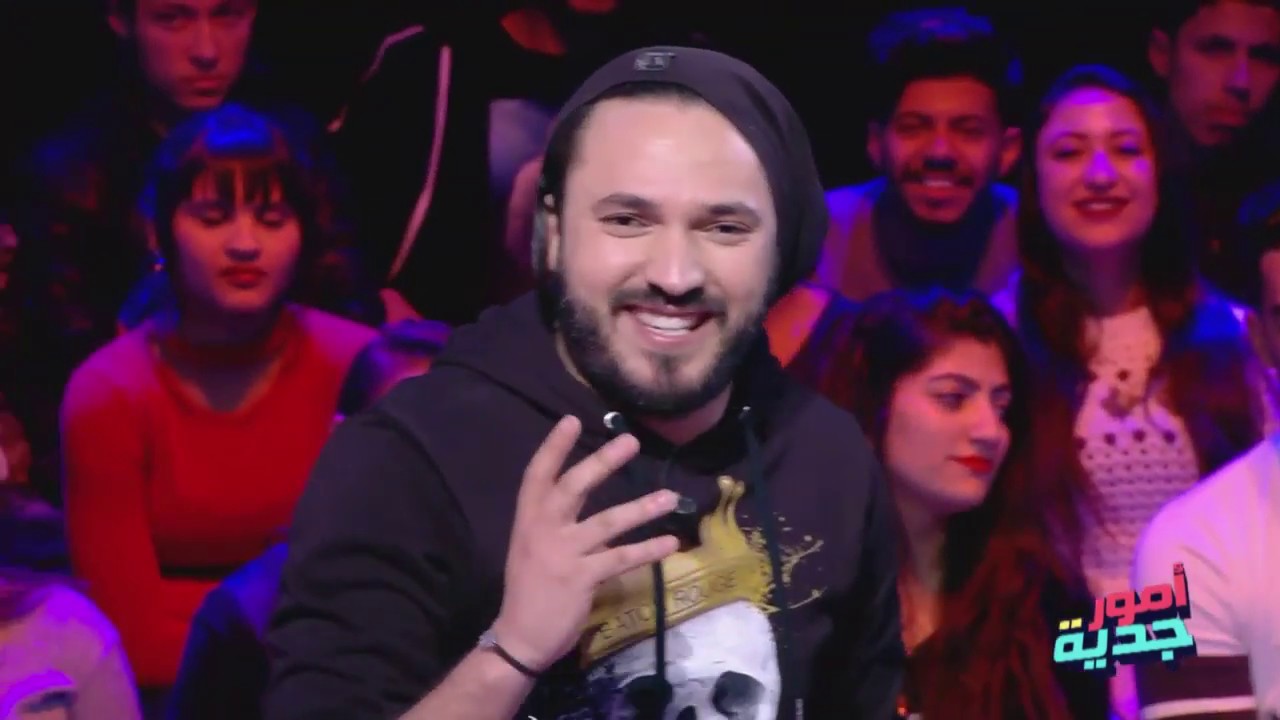 Omour Jedia S03 Ep29: كريم يشارك ذكريات الطرائح التي كان يأكلها من عند بوه وهو صغير 🧒