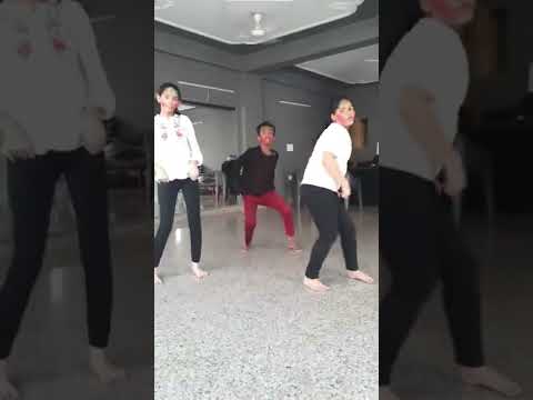 Do me a favour lets play Holi #tdws #holi #happyholi #dance #shorts #holidance #trending