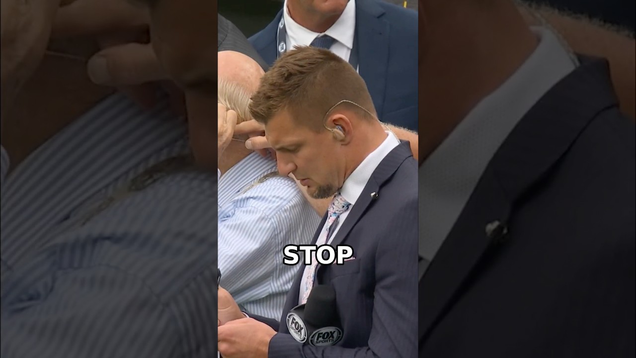 Brady Calls Out Gronk for Faking 😂