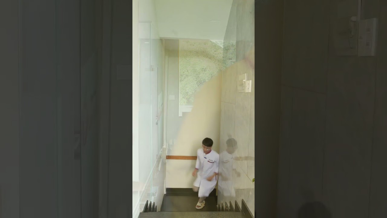 Nhổ Răng Khôn Gặp Bác Sĩ Mới Ra Trường 😂