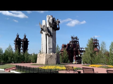 Памятник металлургам в Нижнем Тагиле — символ гордости и труда 🏭