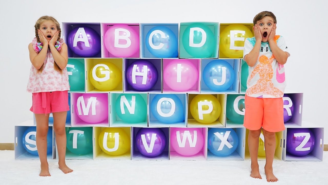 Diana & Roma Teach Alphabet with Balloons 🎈