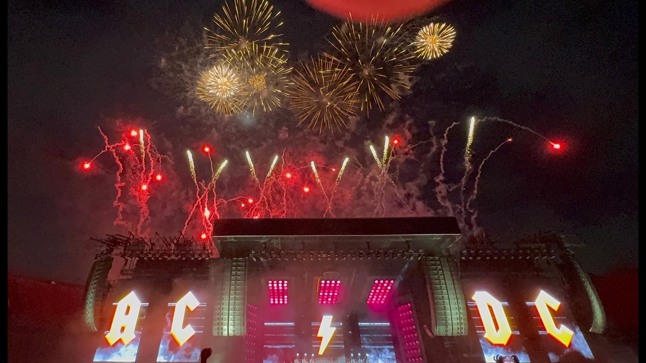 AC/DC Pwr Up Tour | São Paulo, Brazil | February 28 - For those about to Rock - We salute you