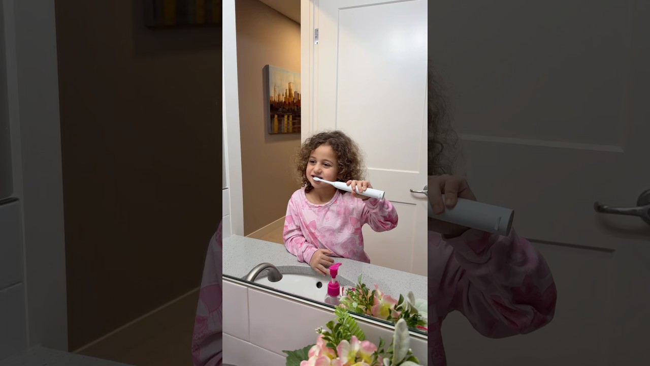 Kids' Guide: Brush Teeth Before Bed 🦷