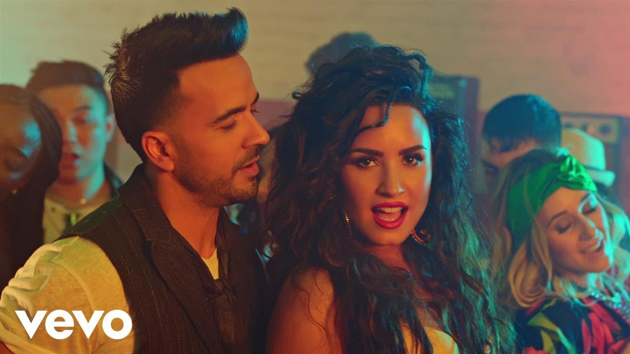 Luis Fonsi y Demi Lovato - Échame La Culpa