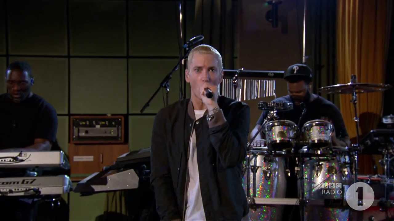 Eminem Performs 'Stan' Live at BBC Radio 1's Maida Vale Studios