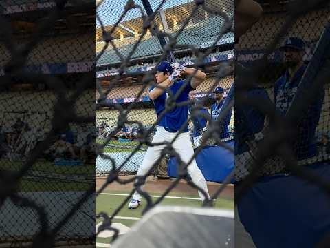 Shohei Ohtani just hit one out of Dodger Stadium during batting practice. π³ #dodgers #sports #la