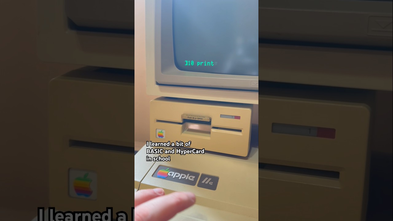 10 Retro Coding Fun: 10 PRINT on Apple IIe 🍎