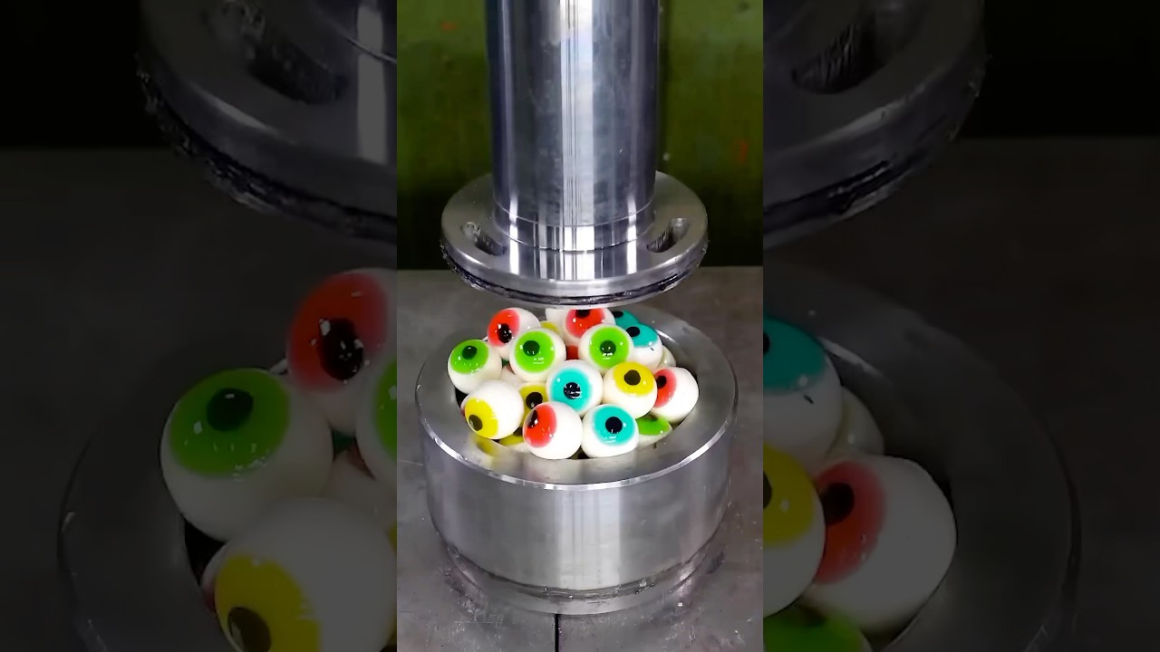 Đừng làm hỏng kẹo mắt của tôi! 😱