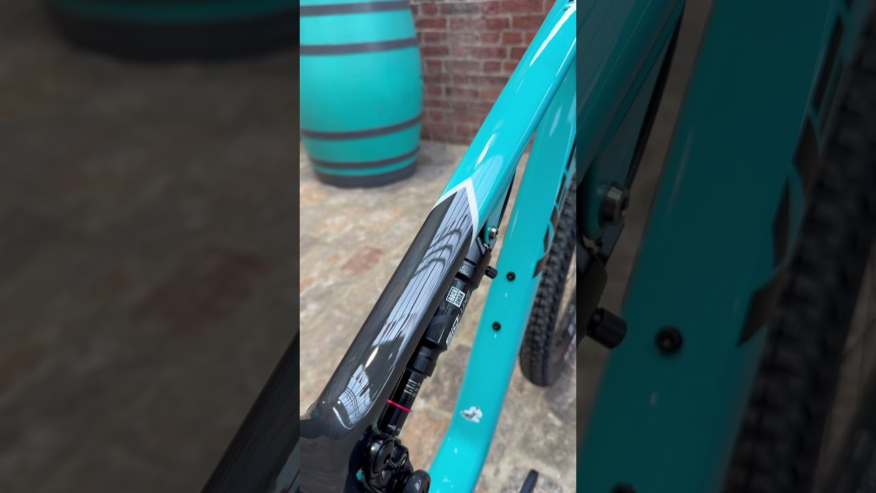 Yeti ASR: A Close Look 🏍️