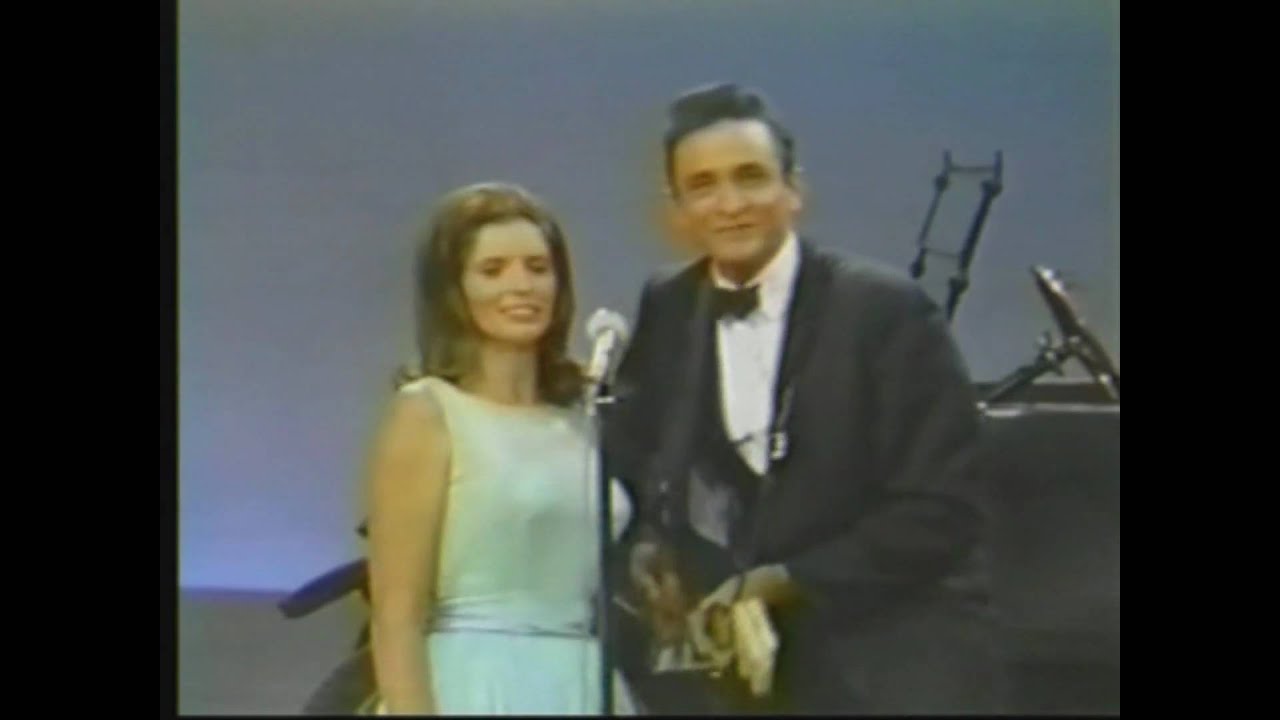 Johnny Cash & June Carter - Jackson (1967) ๐ถ