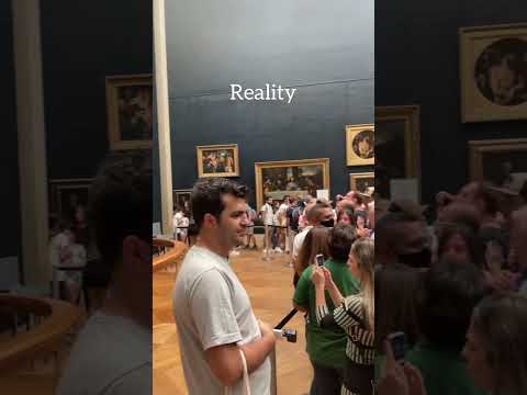 The crowd to see Mona Lisa in Louvre | Paris, France | #shorts #travel #explore #louvremuseum