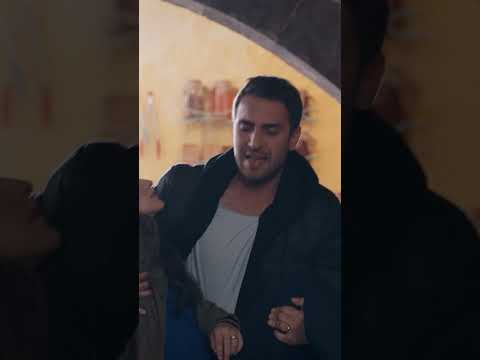 طاهر ماضل فيه عقل وقت شاف فاقدة الوعي  -    البحر الأسود  #shorts -   @sakarabic