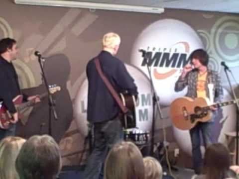 Fountains of Wayne: Q&A and Unforgettable Songs 🎶