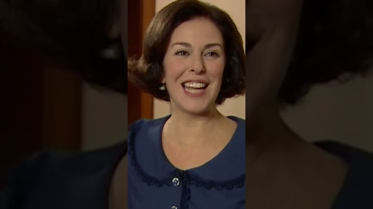 Mujeres en la Casa Comienzan a Ganar Dinero 💰 | Tiempos Pasados | Hatirla Sevgili #shorts