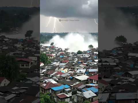 Gempa Disusul Banjir Bandang! Pemukiman Warga Rata dengan Tanah #viral #shorts