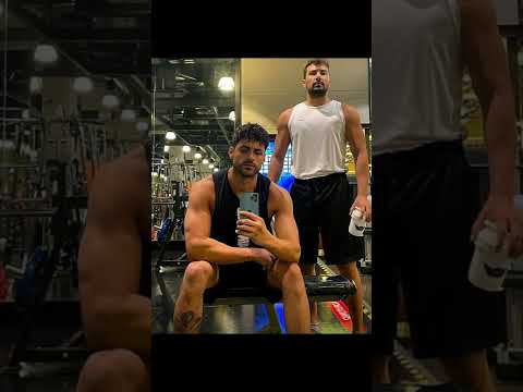 famous turkish actor ekin mert daymaz pics and reallife pics #ekinmertdaymaz #cilekkokusu #shorts