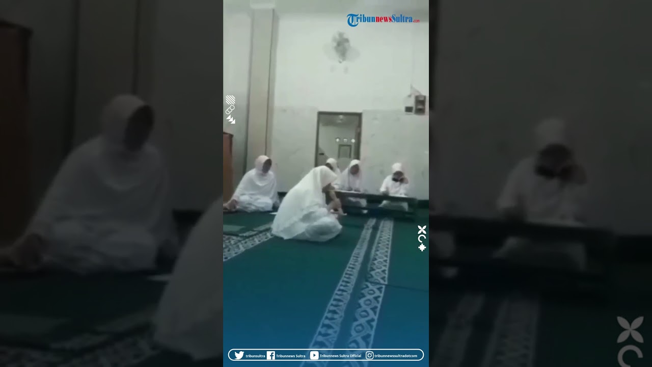 Momen Haru: Wanita Saat Membaca Al-Quran Meninggal Dunia di Masjid 🕊️