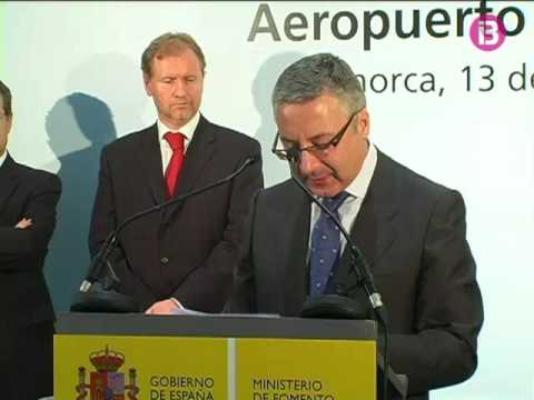 L'aeroport de Menorca compta des d'avui amb una nova terminal