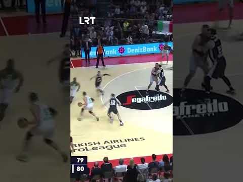 Gudriai išmestas E. Ulanovo kamuolys lemiamo ketvirčio pabaigoje. #lrt #zalgiris