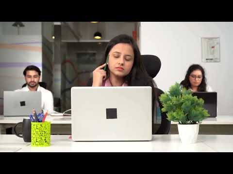 Complexity Analysis for Computing the Square of a Graph