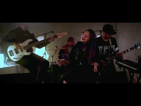 Dangerous Woman - Ariana Grande (Cover by Daiyan Trisha)