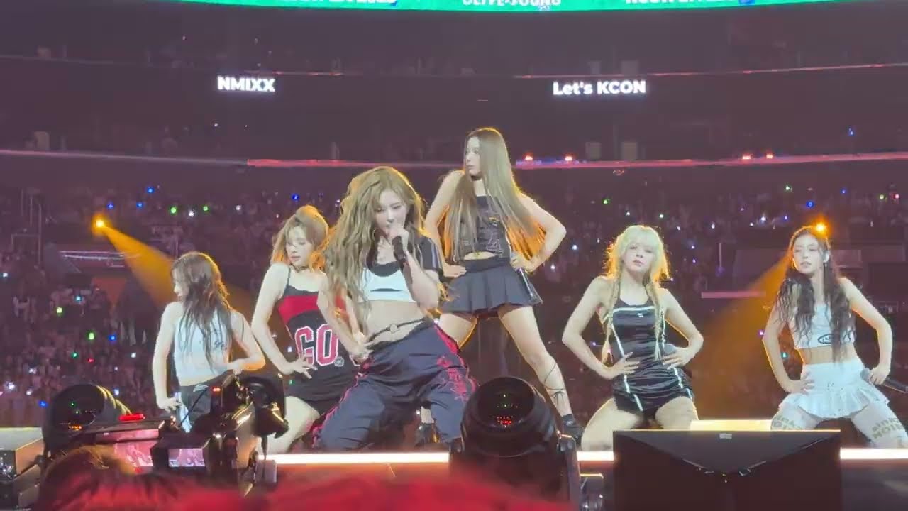 [4K] NMIXX at KCON LA 2025 - See That? Fancam