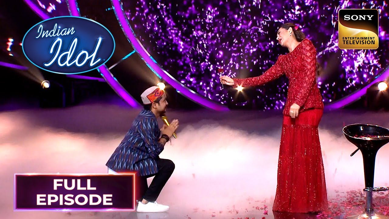 Pawandeep's Stunning Performance of 'Tumsa Koi Pyaara' & Flowers on Indian Idol 12 🌸